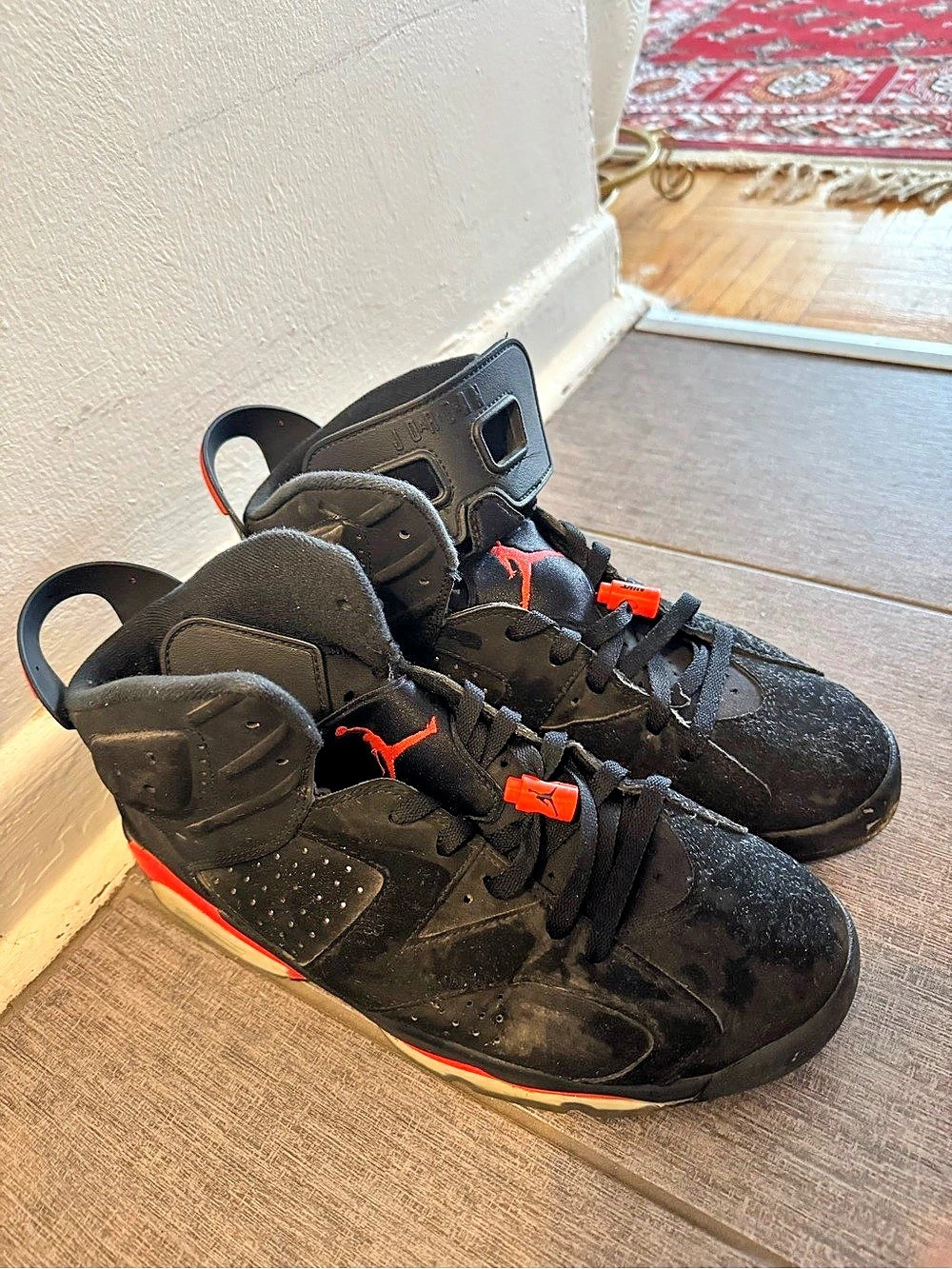 Jordan Air Jordan 6 Retro High-Top Sneakers Black & Red US 10.5